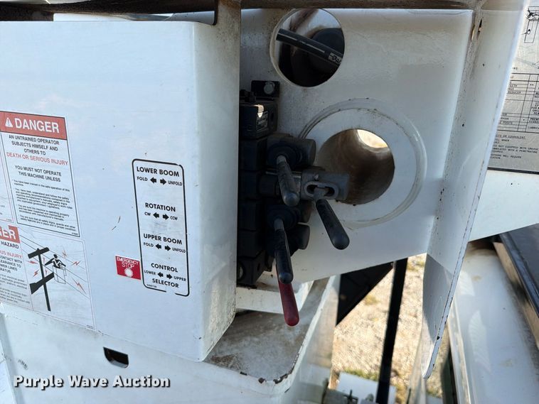 image for item FK5147 2011 Freightliner Business Class M2 forestry bucket truck