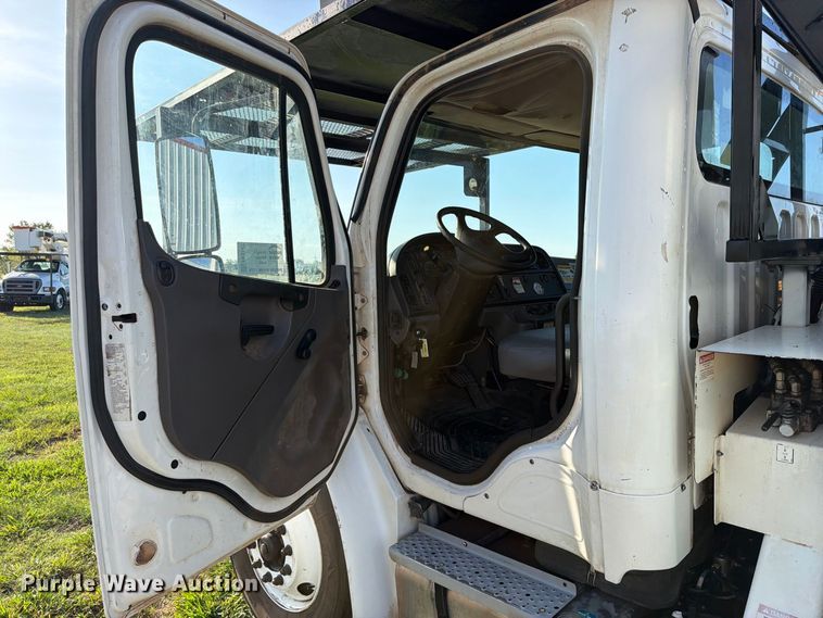 image for item FK5147 2011 Freightliner Business Class M2 forestry bucket truck