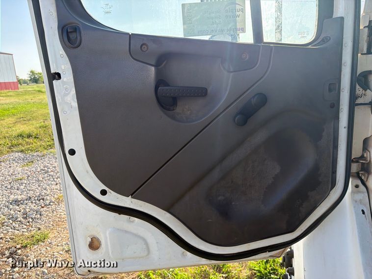 image for item FK5147 2011 Freightliner Business Class M2 forestry bucket truck