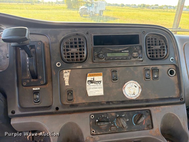 image for item FK5147 2011 Freightliner Business Class M2 forestry bucket truck