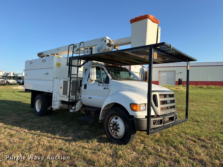 image for item FK5148 2015 Ford F750 forestry bucket truck