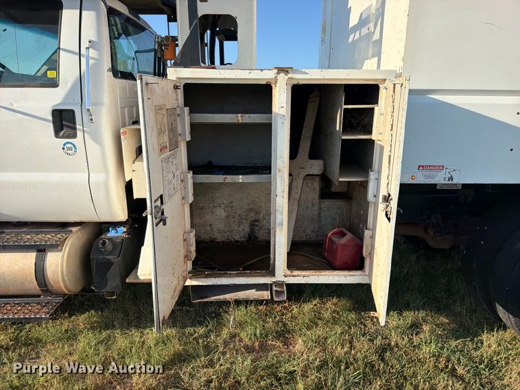 image for item FK5148 2015 Ford F750 forestry bucket truck