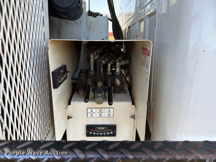 image for item FK5148 2015 Ford F750 forestry bucket truck