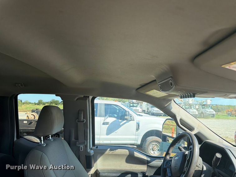 image for item FK5161 2019 Ford F250 Super Duty Ext. Cab pickup truck