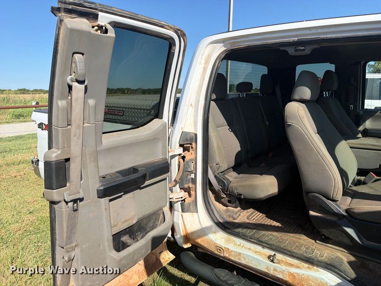 image for item FK5161 2019 Ford F250 Super Duty Ext. Cab pickup truck