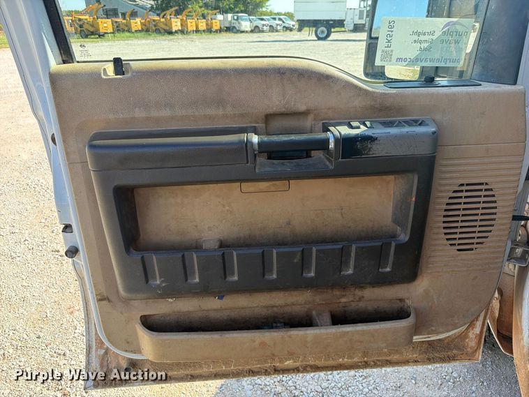 image for item FK5162 2015 Ford F250 Super Duty Crew Cab pickup truck