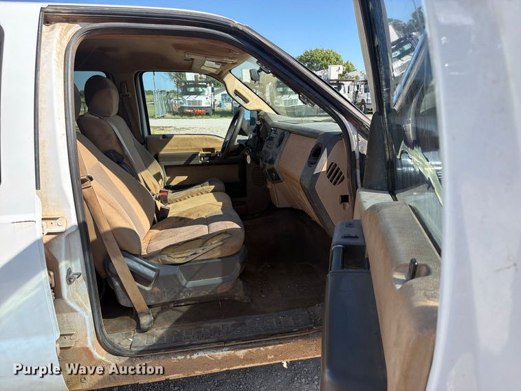 image for item FK5162 2015 Ford F250 Super Duty Crew Cab pickup truck