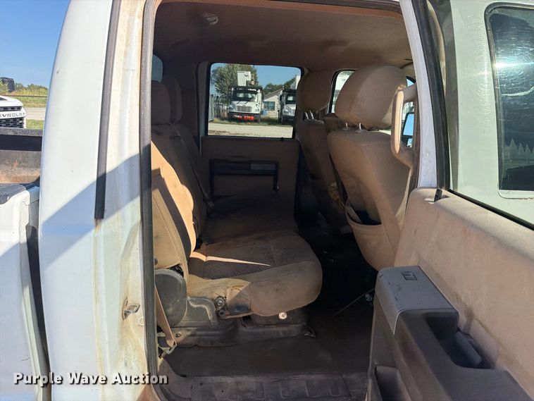 image for item FK5162 2015 Ford F250 Super Duty Crew Cab pickup truck