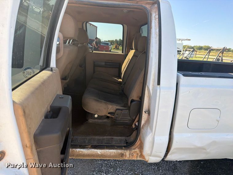 image for item FK5162 2015 Ford F250 Super Duty Crew Cab pickup truck