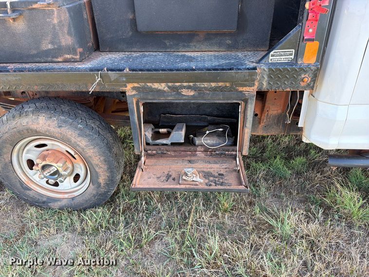 image for item FK5163 2018 Ford F250 Super Duty flatbed pickup truck