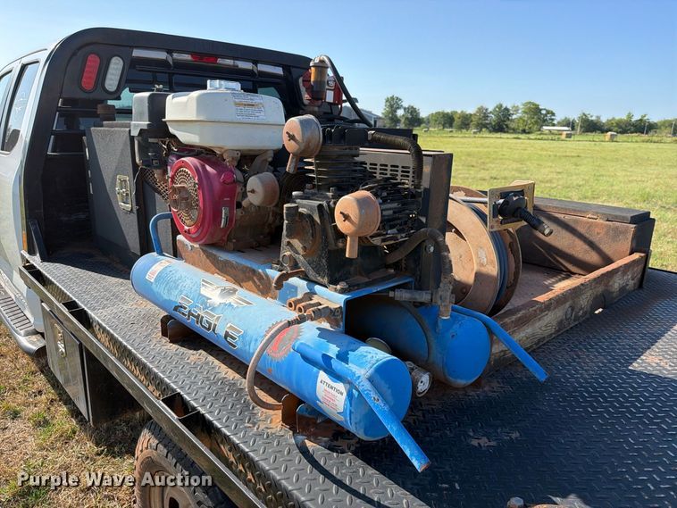 image for item FK5163 2018 Ford F250 Super Duty flatbed pickup truck