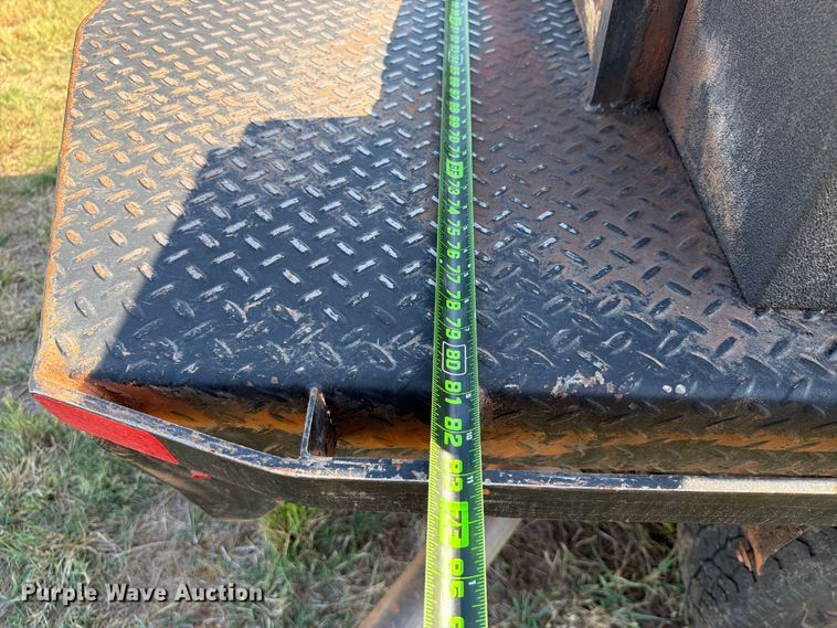 image for item FK5163 2018 Ford F250 Super Duty flatbed pickup truck