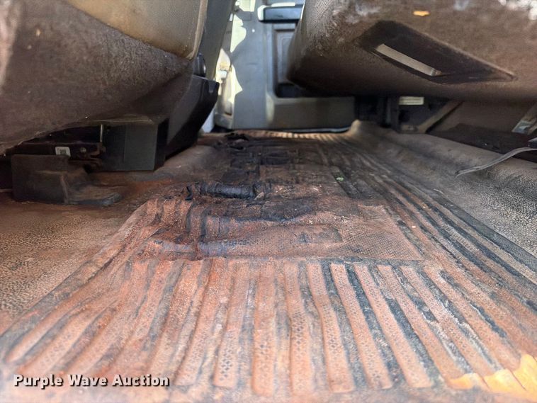 image for item FK5163 2018 Ford F250 Super Duty flatbed pickup truck