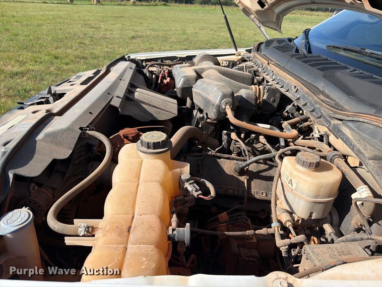 image for item FK5163 2018 Ford F250 Super Duty flatbed pickup truck