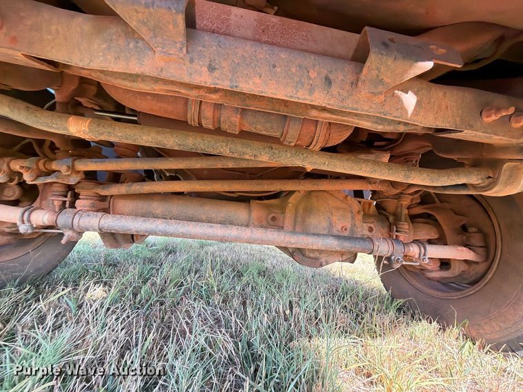 image for item FK5163 2018 Ford F250 Super Duty flatbed pickup truck