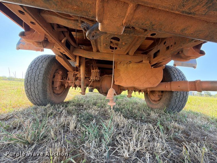 image for item FK5163 2018 Ford F250 Super Duty flatbed pickup truck