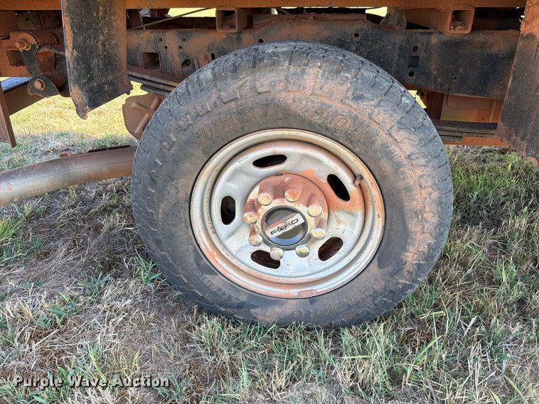 image for item FK5163 2018 Ford F250 Super Duty flatbed pickup truck