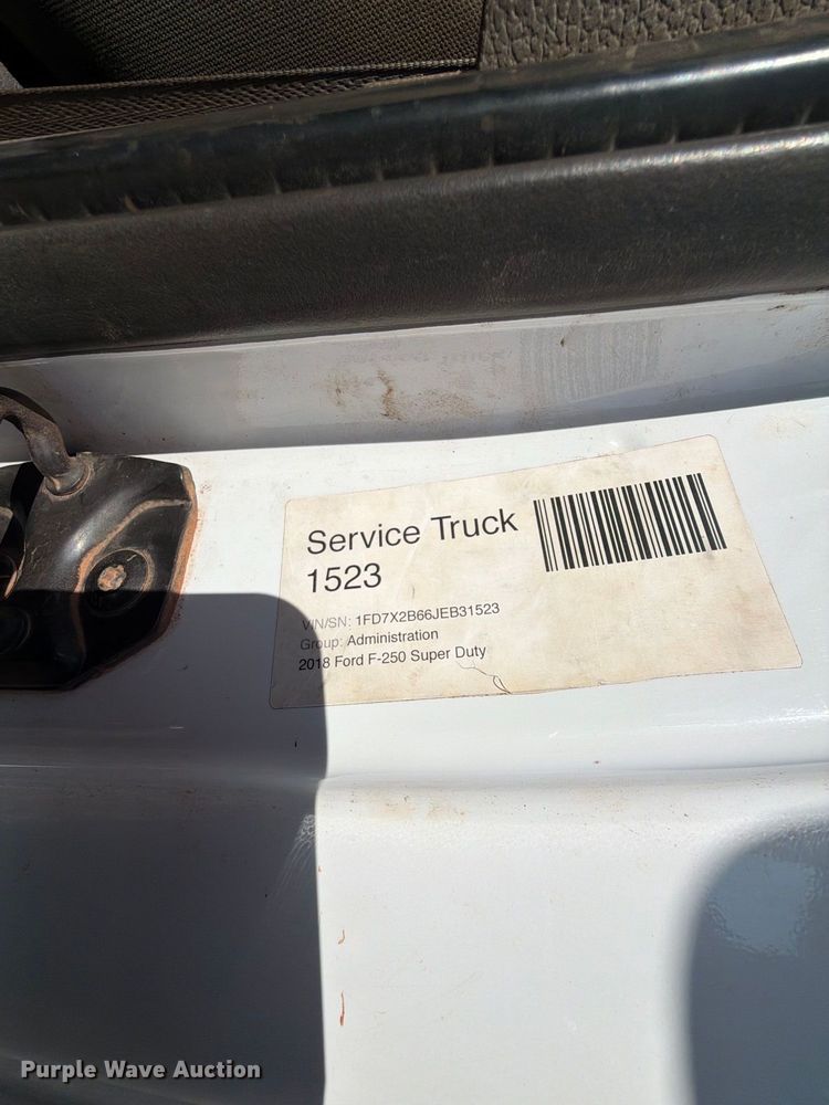 image for item FK5163 2018 Ford F250 Super Duty flatbed pickup truck