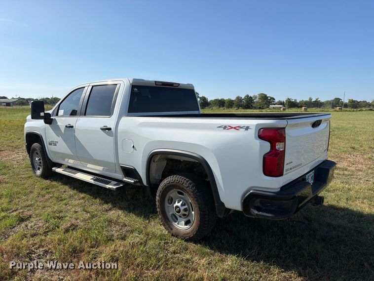 image for item FK5164 2022 Chevrolet Silverado 2500HD Crew Cab pickup truck