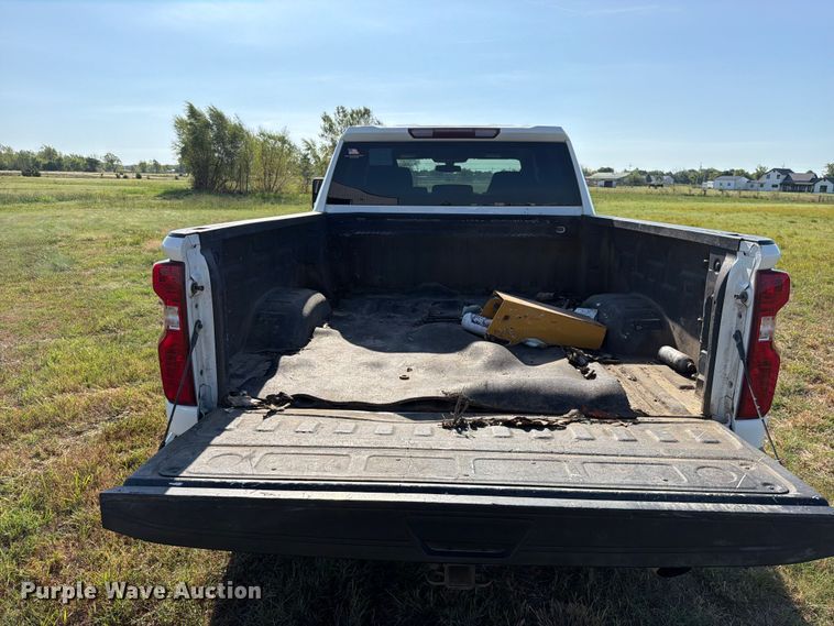 image for item FK5164 2022 Chevrolet Silverado 2500HD Crew Cab pickup truck