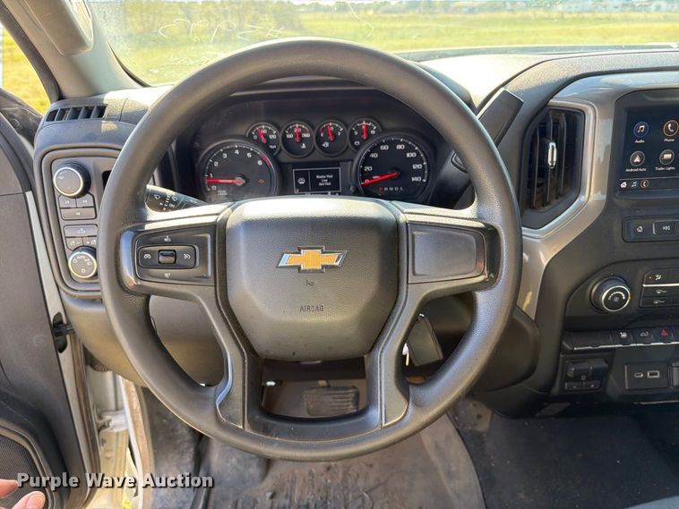 image for item FK5164 2022 Chevrolet Silverado 2500HD Crew Cab pickup truck