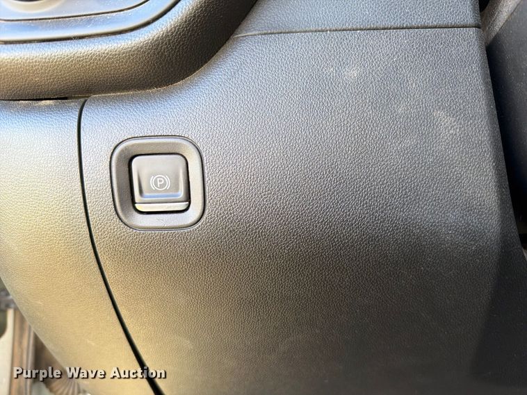 image for item FK5164 2022 Chevrolet Silverado 2500HD Crew Cab pickup truck