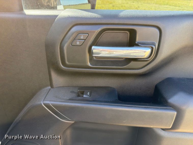 image for item FK5164 2022 Chevrolet Silverado 2500HD Crew Cab pickup truck