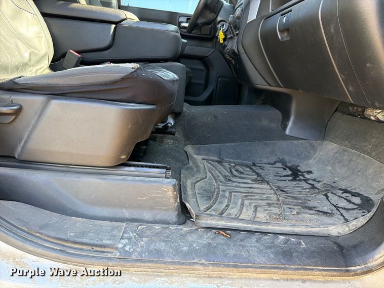 image for item FK5164 2022 Chevrolet Silverado 2500HD Crew Cab pickup truck