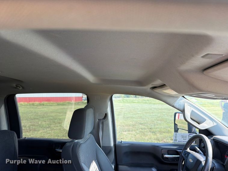 image for item FK5164 2022 Chevrolet Silverado 2500HD Crew Cab pickup truck
