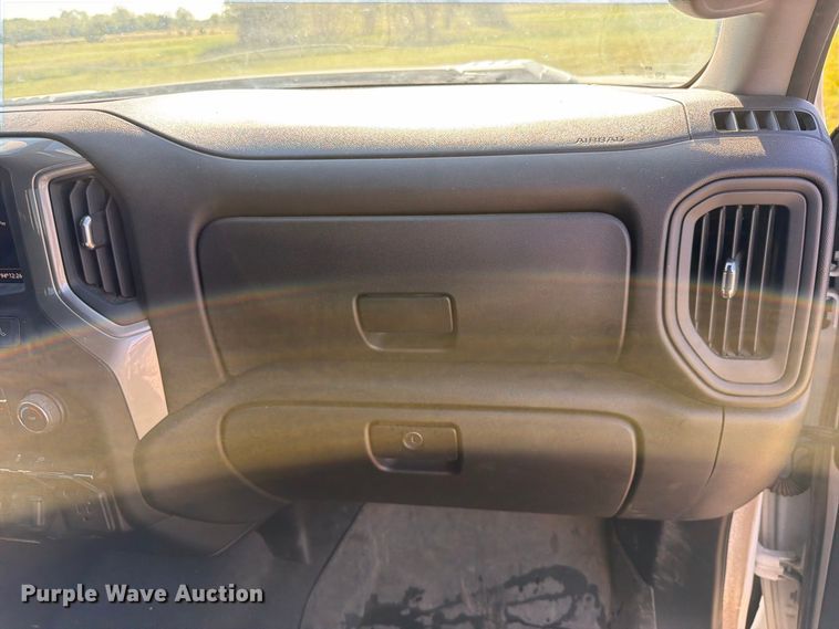 image for item FK5164 2022 Chevrolet Silverado 2500HD Crew Cab pickup truck