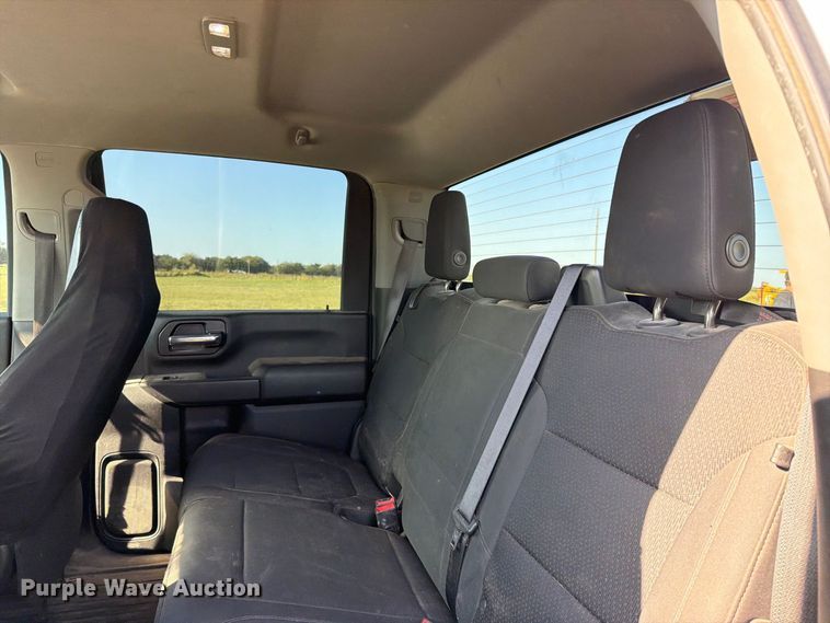 image for item FK5164 2022 Chevrolet Silverado 2500HD Crew Cab pickup truck