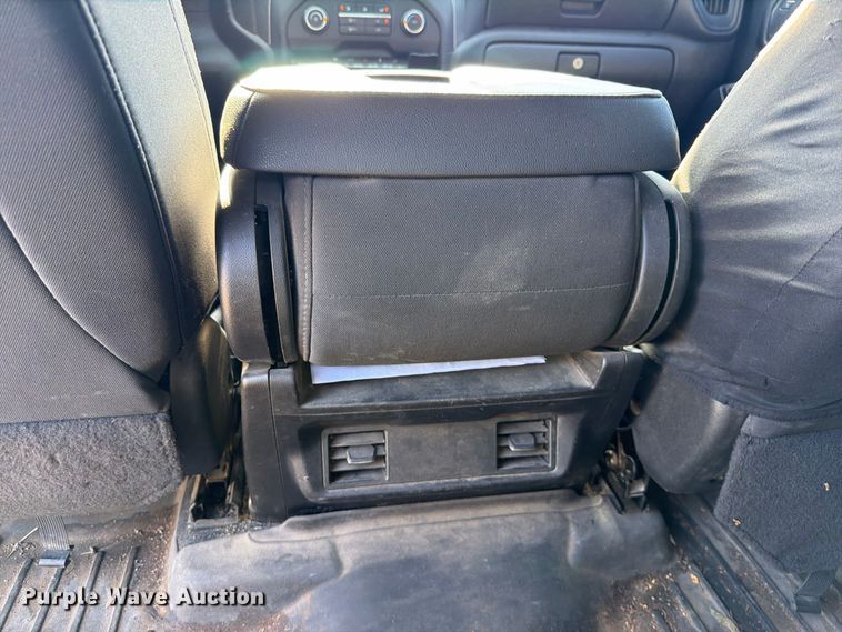 image for item FK5164 2022 Chevrolet Silverado 2500HD Crew Cab pickup truck