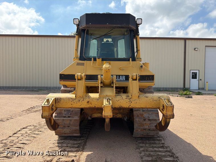 image for item FM7643 1998 Caterpillar D6M XL dozer
