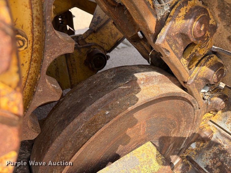 image for item FM7643 1998 Caterpillar D6M XL dozer