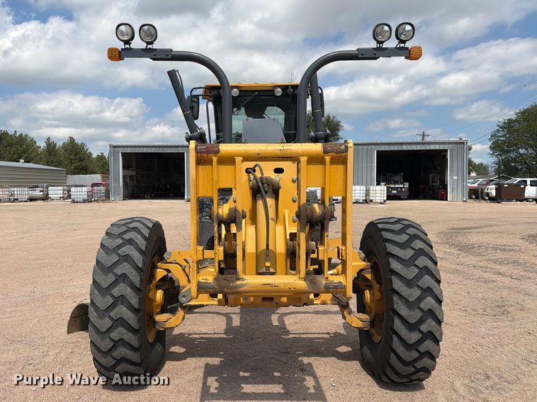 image for item FM7644 2013 John Deere 770G motor grader