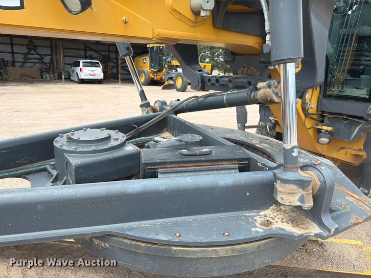 image for item FM7644 2013 John Deere 770G motor grader