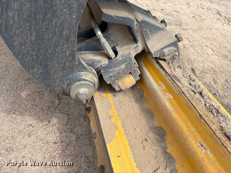 image for item FM7644 2013 John Deere 770G motor grader