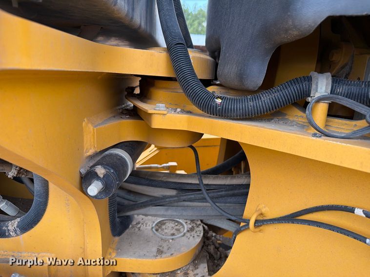 image for item FM7644 2013 John Deere 770G motor grader