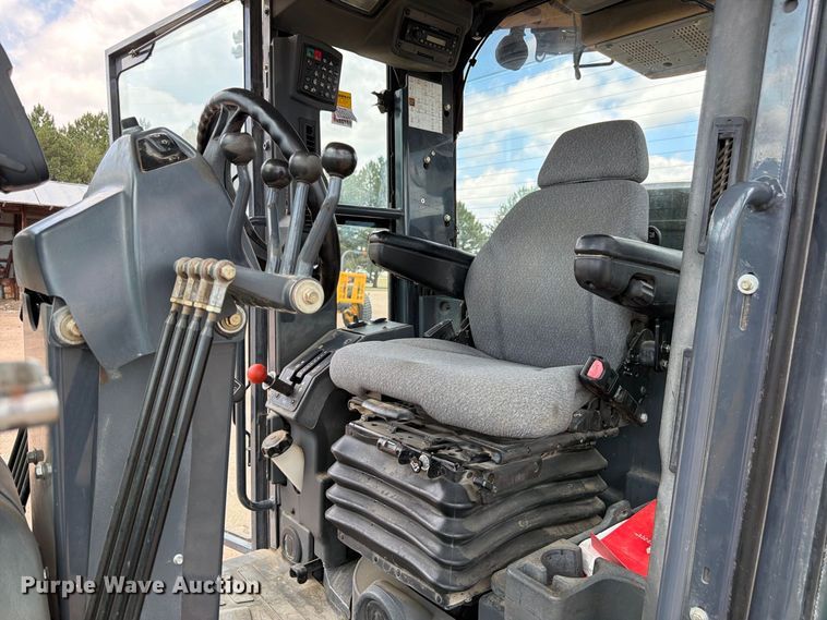 image for item FM7644 2013 John Deere 770G motor grader