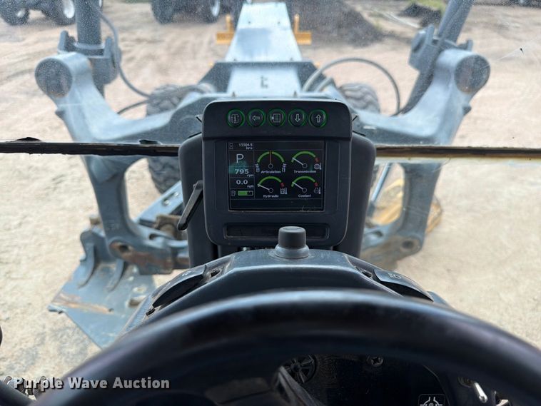 image for item FM7644 2013 John Deere 770G motor grader