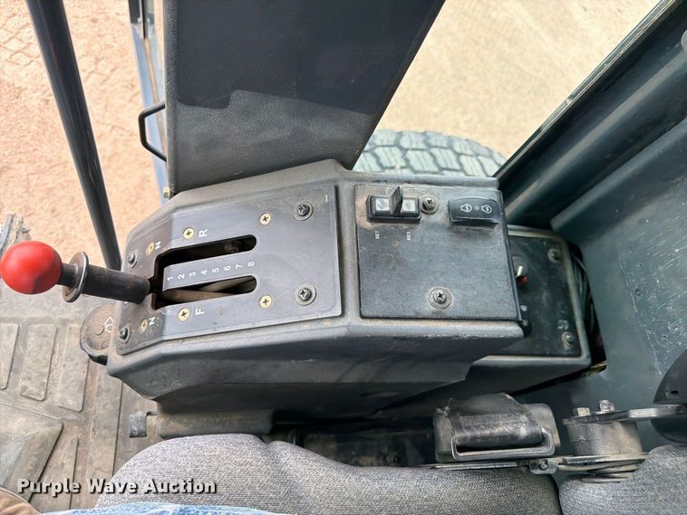 image for item FM7644 2013 John Deere 770G motor grader