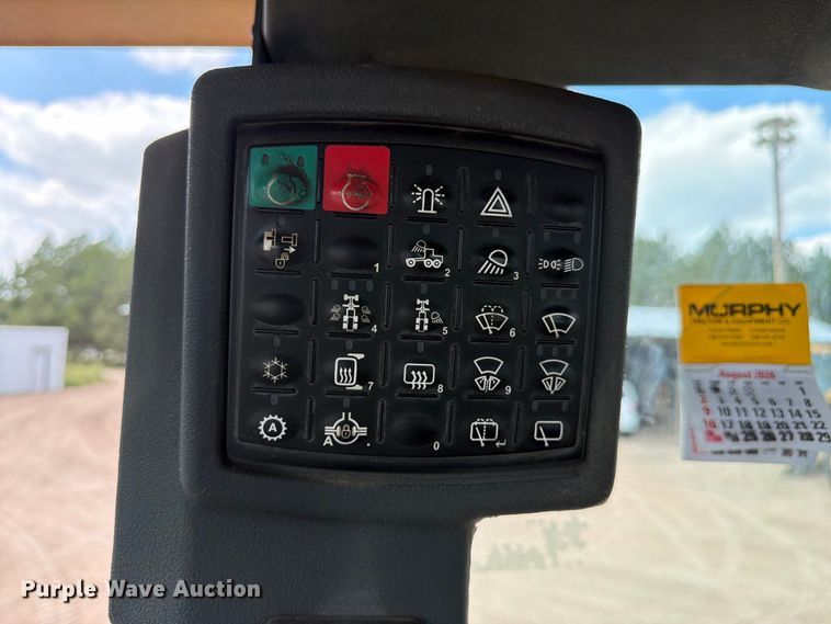 image for item FM7644 2013 John Deere 770G motor grader