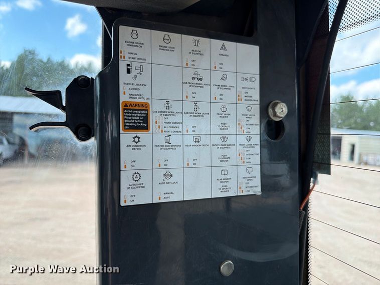 image for item FM7644 2013 John Deere 770G motor grader
