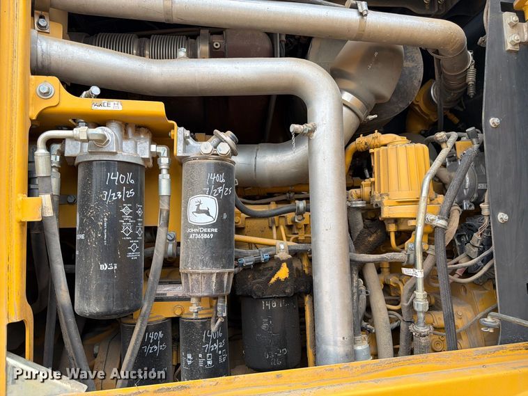 image for item FM7644 2013 John Deere 770G motor grader