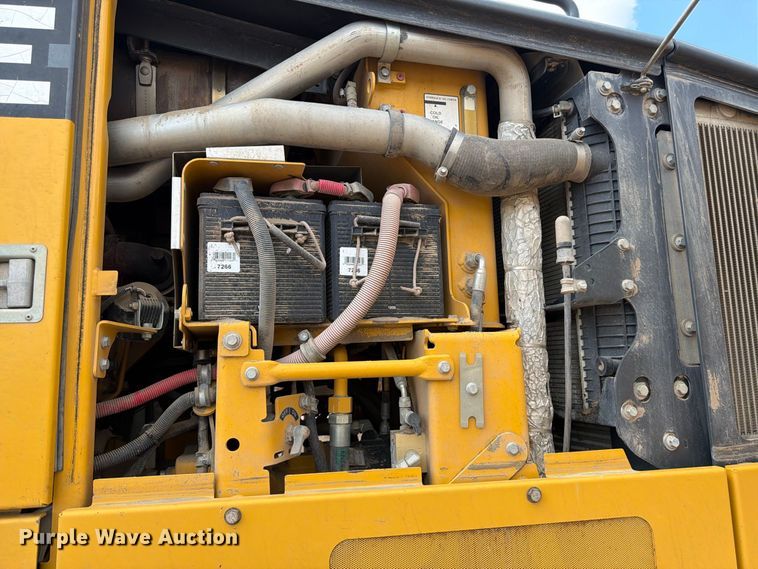 image for item FM7644 2013 John Deere 770G motor grader
