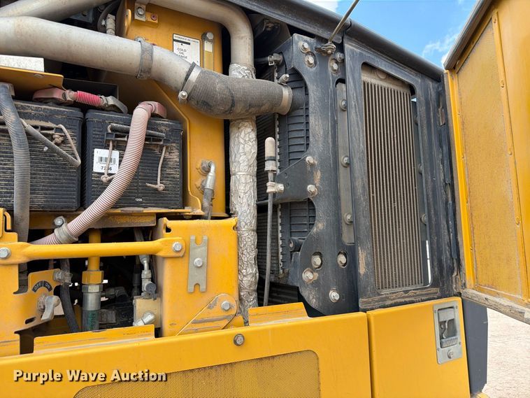 image for item FM7644 2013 John Deere 770G motor grader