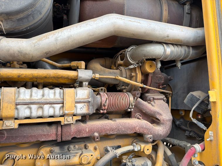 image for item FM7644 2013 John Deere 770G motor grader