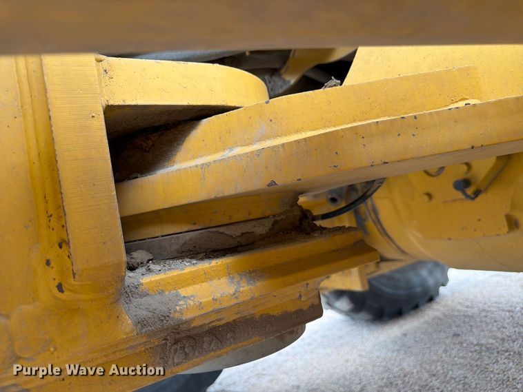 image for item FM7644 2013 John Deere 770G motor grader