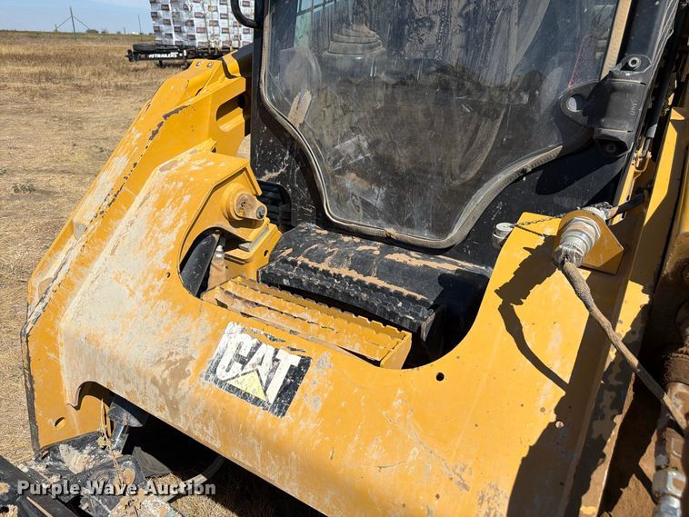 image for item FM7652 2018 Caterpillar 299D2 tracked skid steer loader