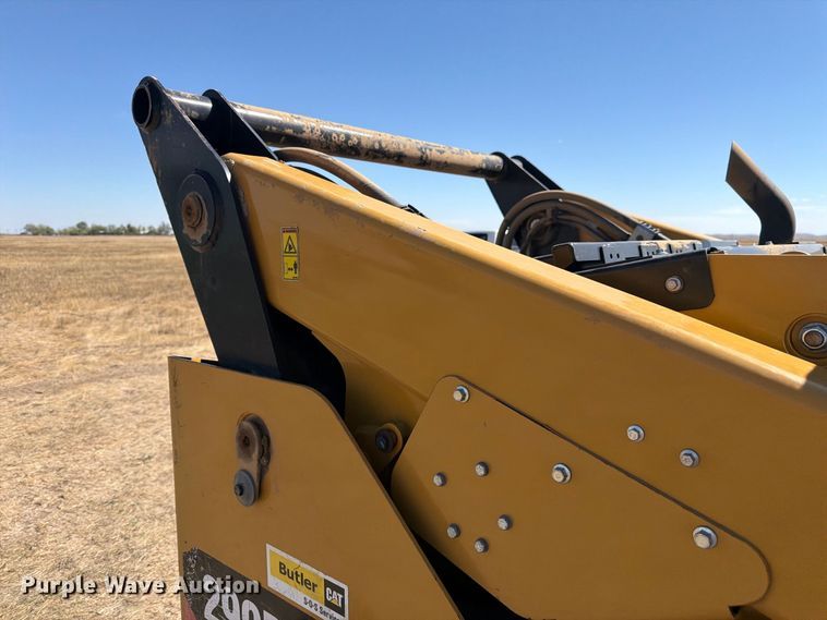 image for item FM7652 2018 Caterpillar 299D2 tracked skid steer loader
